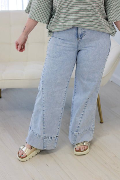 Long Story Short Wide-Leg Jeans
